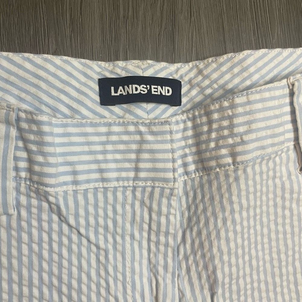 Lands End Seersucker Bermuda Shorts Size 12 Blue and White Spring Summer Beach
